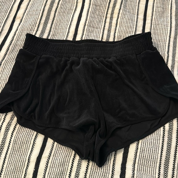 Garage Pants - Black suede shorts